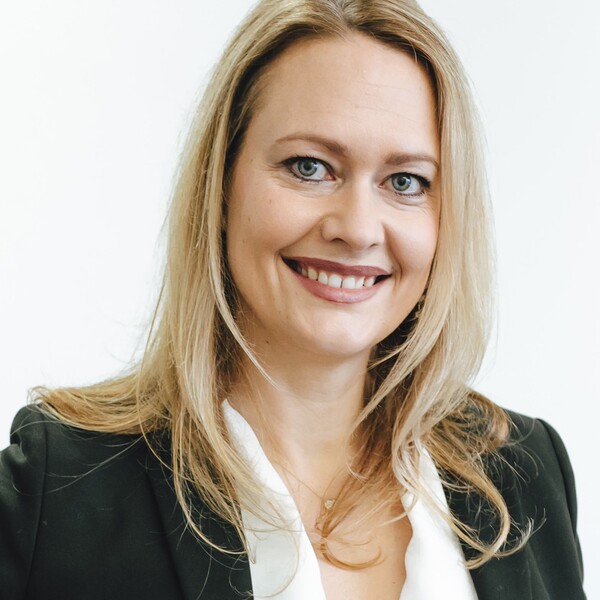 Mag. Sandra Leitner, MBA / privat Mag. Sandra Leitner, MBA